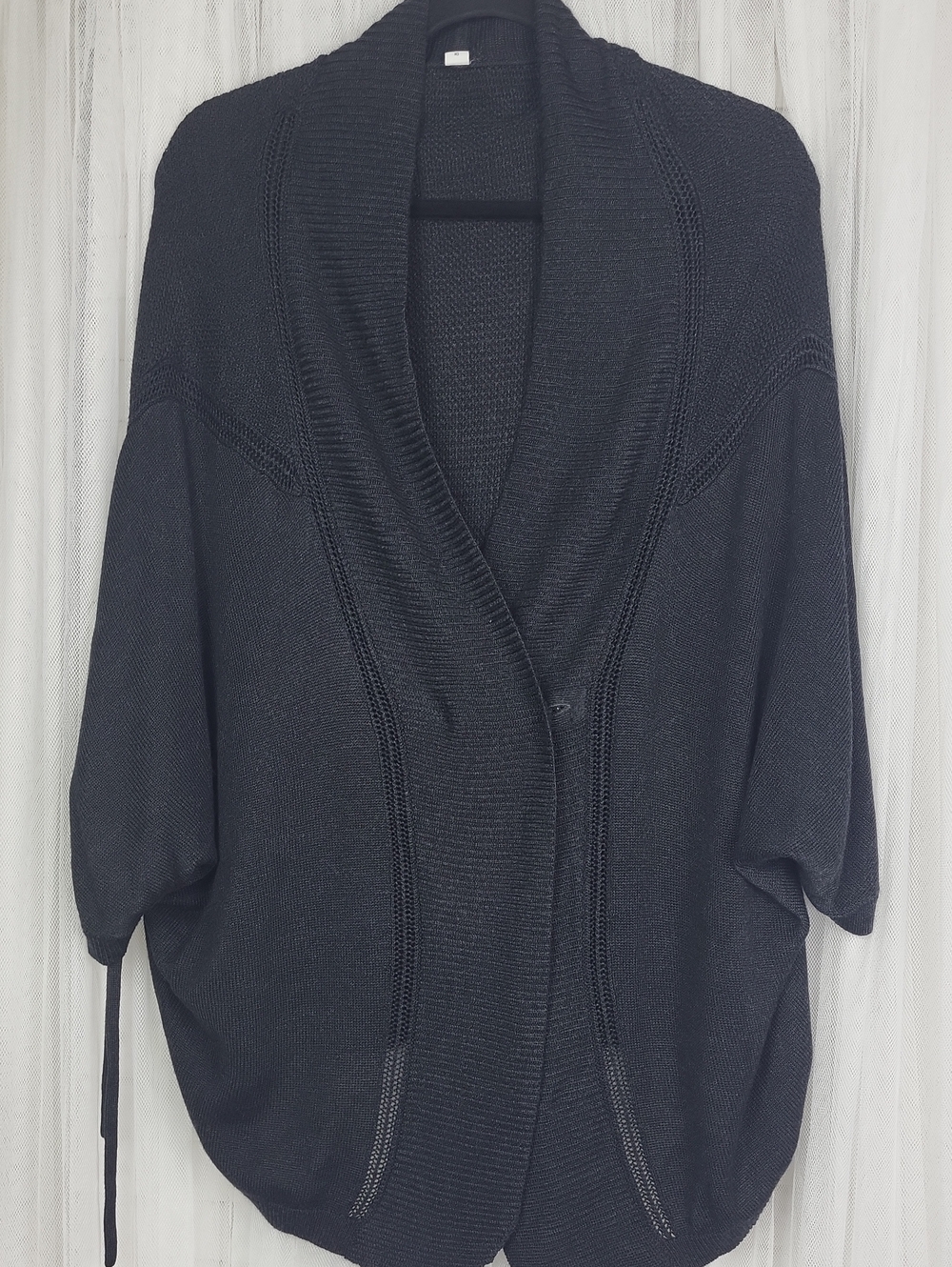 Lululemon Breeze Easy Wrap Sweater. Size